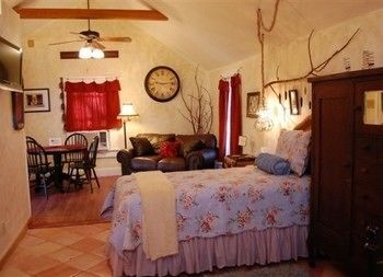 202 And Cottage Fredericksburg Esterno foto